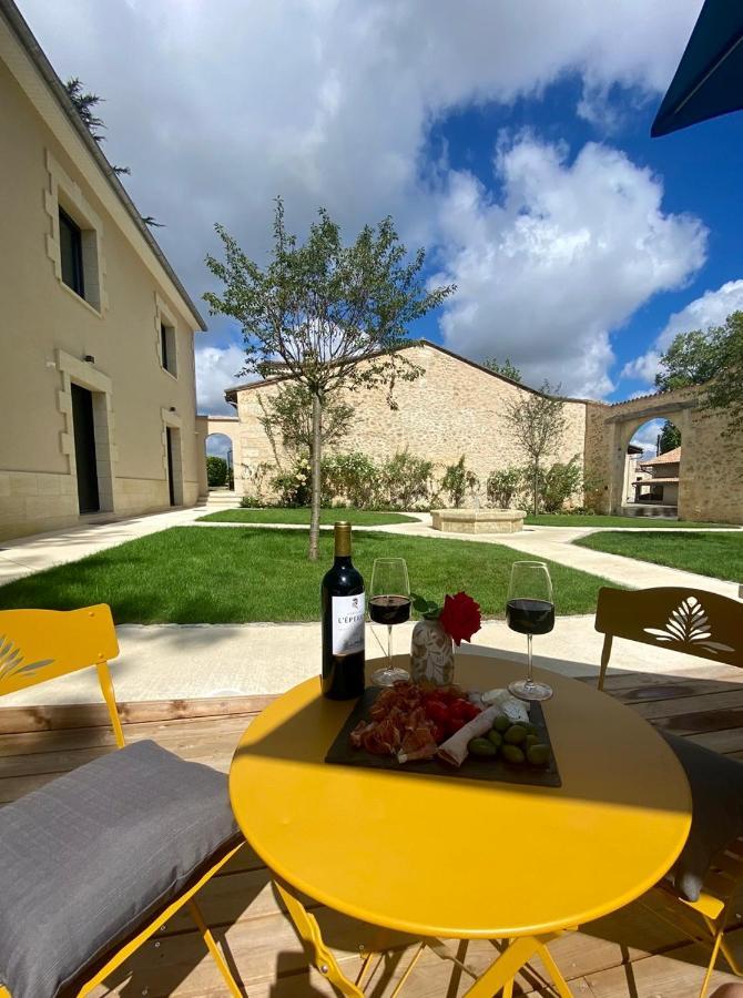 La Maison L'Eperon, Stylish 5 Star Villa Surrounded By Vineyard Near Saint Emilion Verac Bagian luar foto
