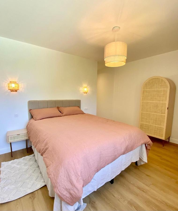 La Maison L'Eperon, Stylish 5 Star Villa Surrounded By Vineyard Near Saint Emilion Verac Bagian luar foto