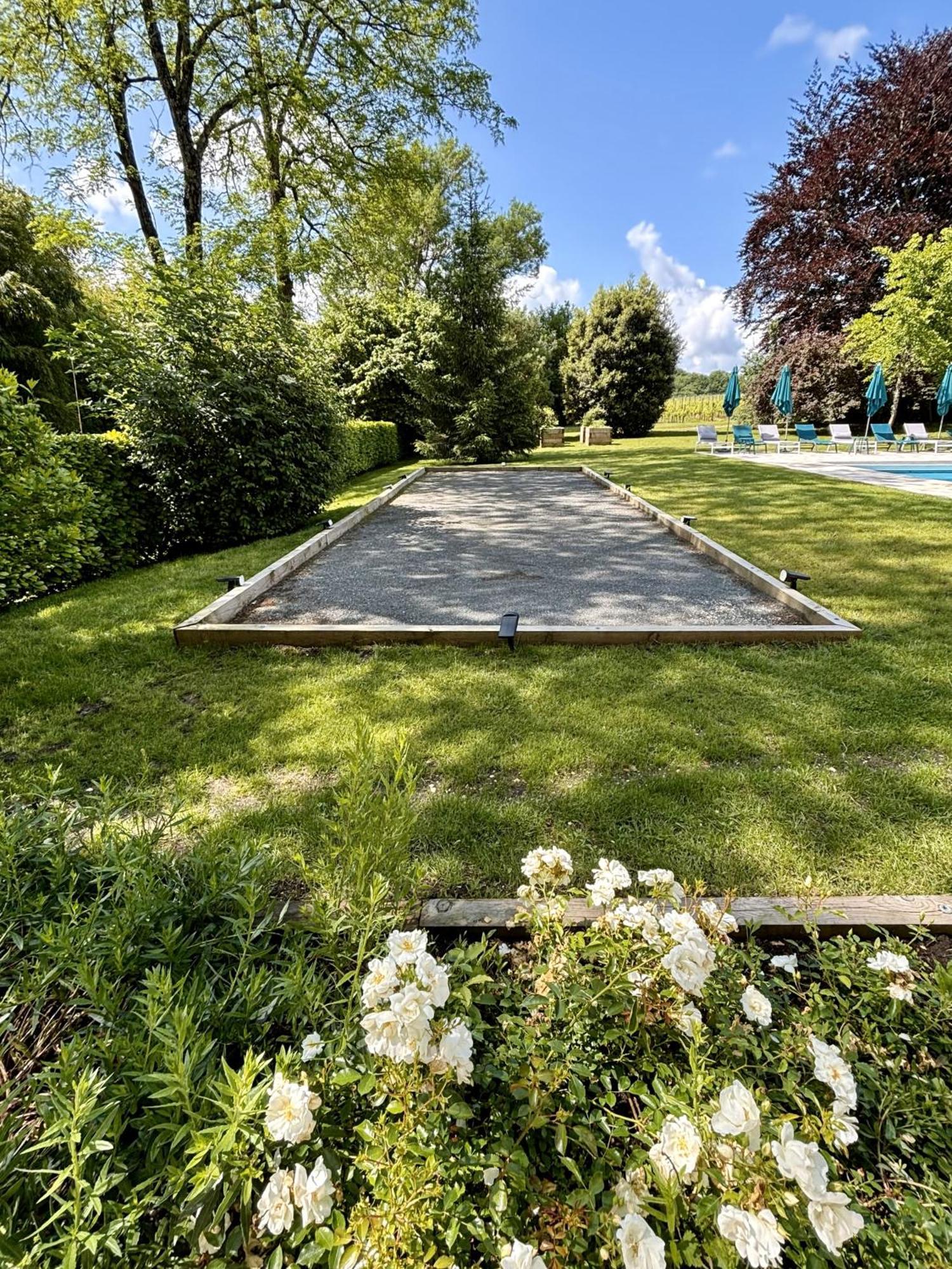 La Maison L'Eperon, Stylish 5 Star Villa Surrounded By Vineyard Near Saint Emilion Verac Bagian luar foto